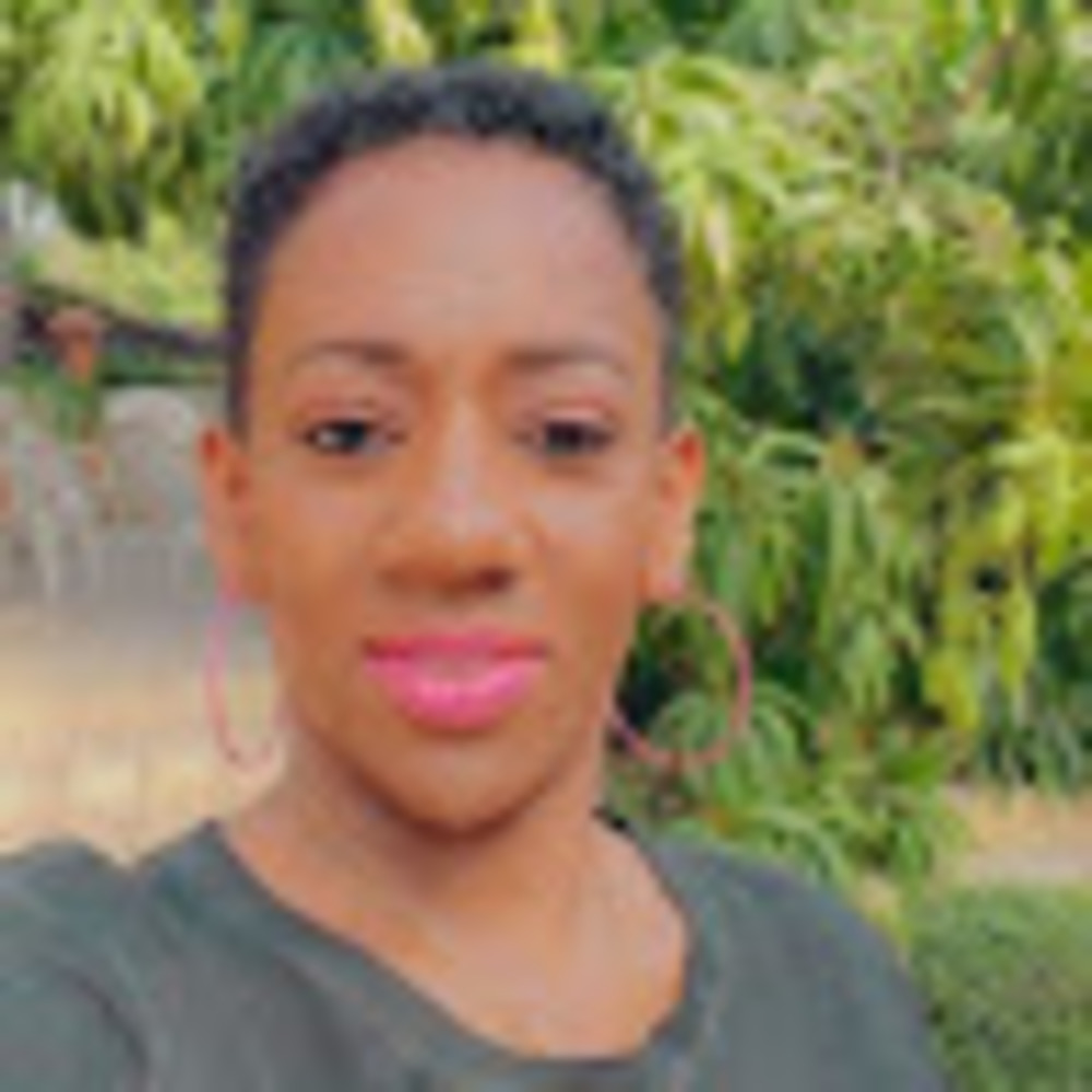 Meet your Posher, Yvenide